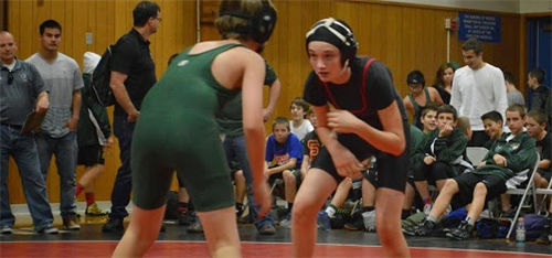 wrestlers preparing to start